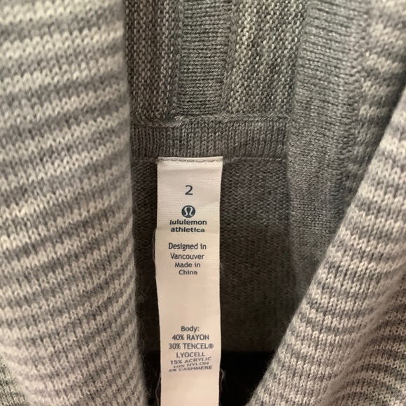 Lululemon Iconic Sweater Wrap - Picture 6 of 7
